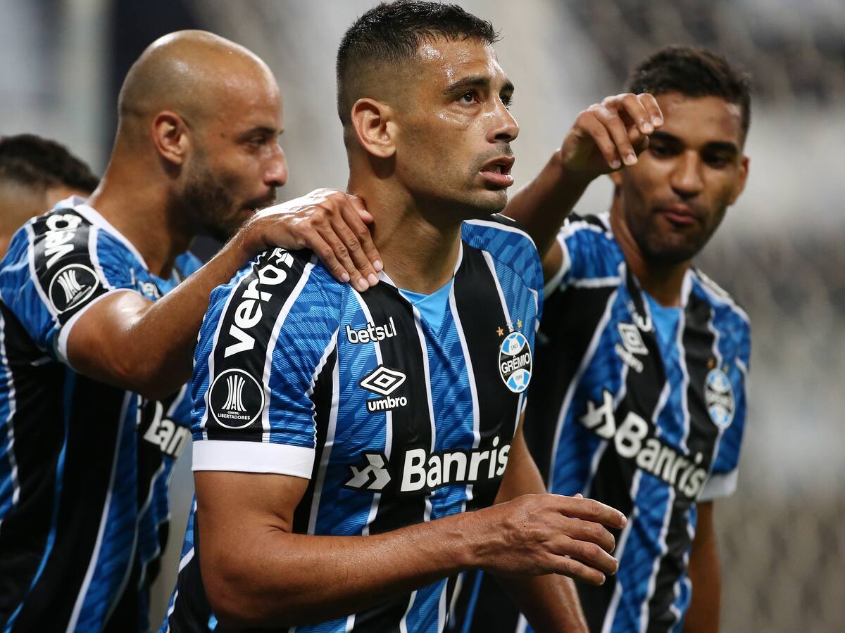¿El héroe cruzado? Revive el gol de Gremio que clasificó a la UC a Copa Sudamericana