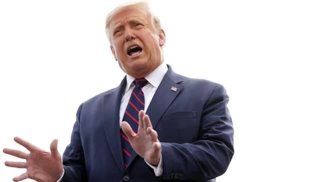 WASHINGTON, DC - SEPTEMBER 15: U.S. President Donald Trump speaks to members of the press prior to his departure from the White House September 15, 2020 in Washington, DC. President Trump was traveling to Philadelphia to participate in an ABC News town hall event. (Photo by Alex Wong/Getty Images)