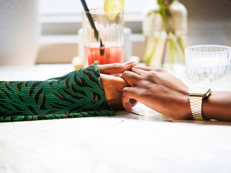 Esta es la cantidad de segundos que tardaría una persona en enamorarse de otra, según un estudio