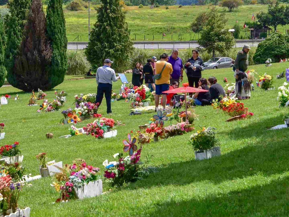 Día de Todos los Santos: cómo enseñar a los niños a transformar el miedo a la muerte en aprendizaje emocional