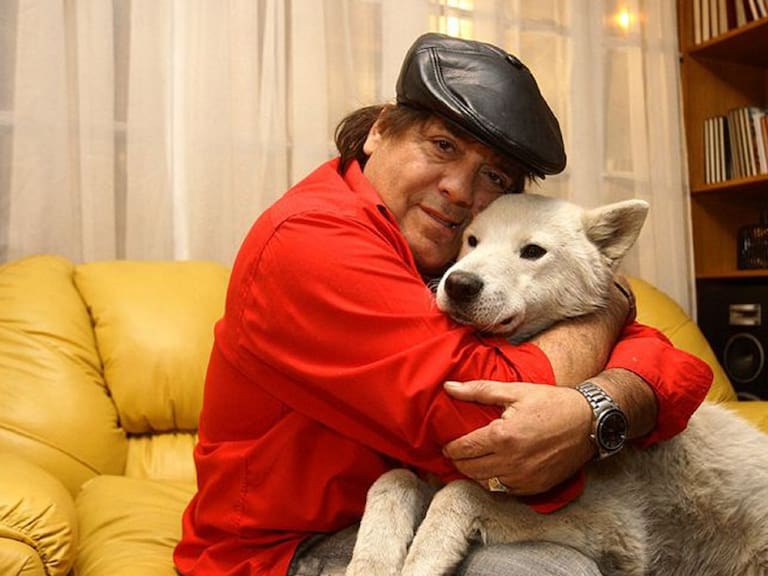 Zalo Reyes y sus inolvidables momentos en TV: el perro Rocky, «están matando un hueón» y una hipnosis polémica