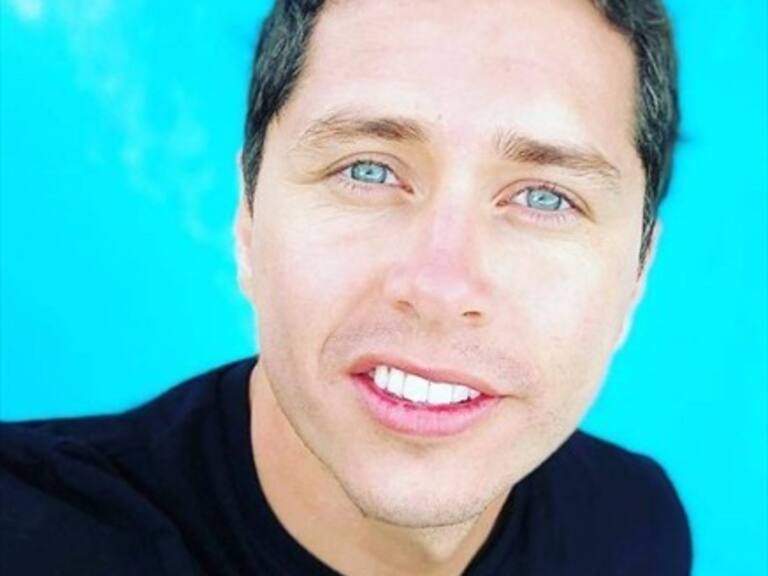 Comienzo de preventa del libro de Karol Lucero desató una ola de memes en Twitter