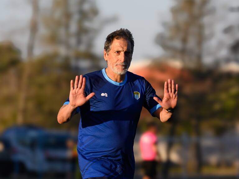 Mario Salas y el descenso de Magallanes: “Fracasamos, pero el equipo se la jugó por completo”