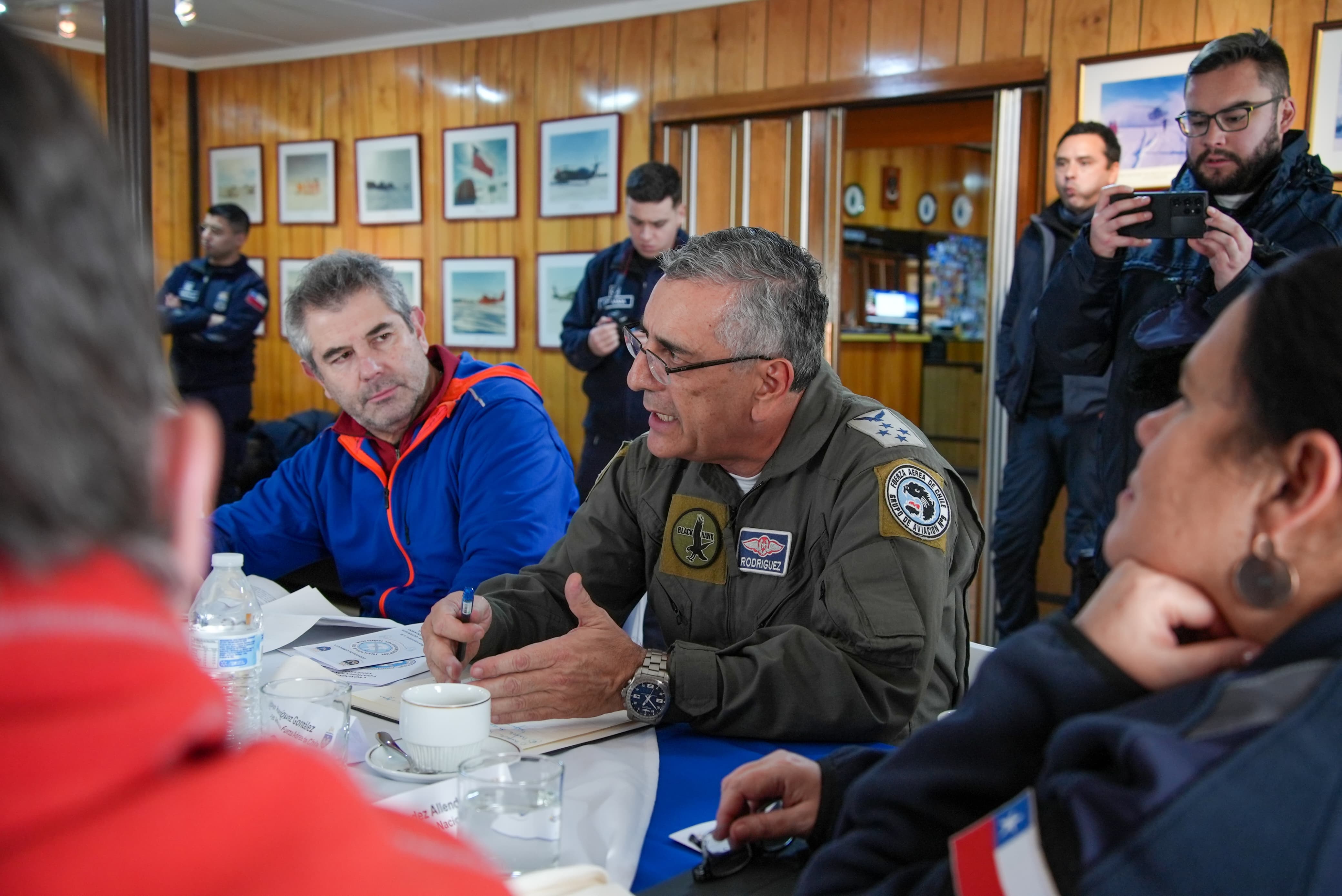 “Este territorio es de paz”: ministra de Defensa asiste a reunión en la Antártica ante descubrimiento de petróleo