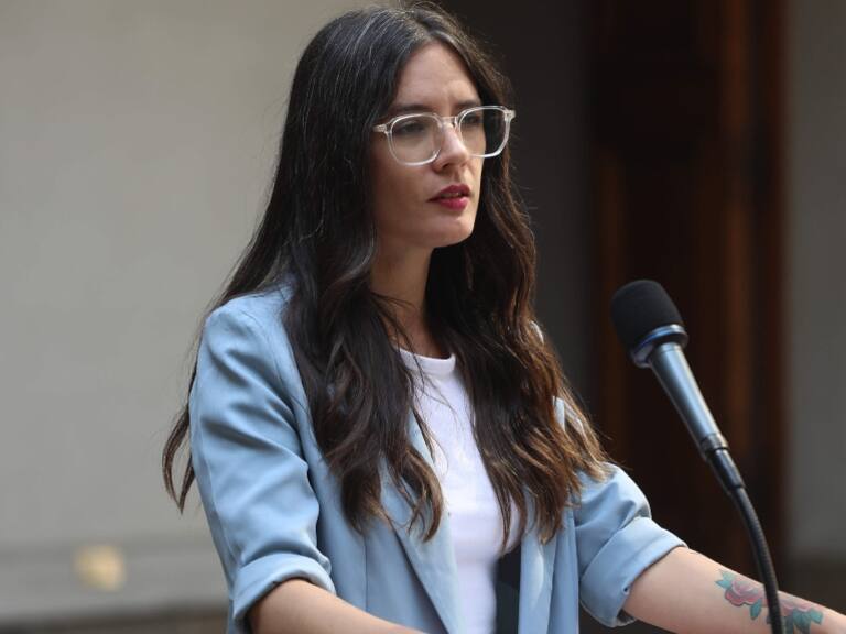 Ministra Vallejo rechaza nuevo retiro de las AFP previo a cumplir un año de gobierno: «No podemos boicotear lo que hemos logrado en materia económica»