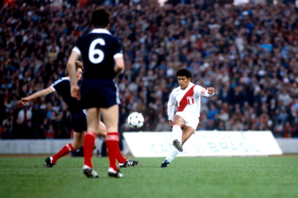 Héctor Chumpitaz Con Perú ante Escocia en el Mundial de 1978