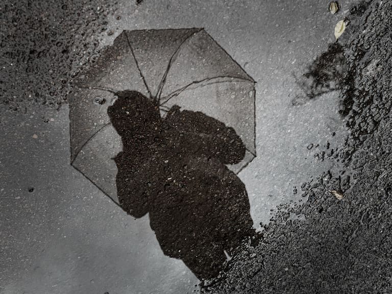 Temporal de cinco días en Chile: a qué hora empieza a llover, cuánta agua caerá y qué regiones suspenden clases
