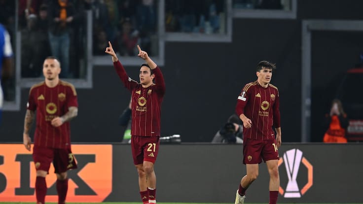 La Roma venció en una guerra de goles al Porto para avanzar a los octavos de final de la Europa League