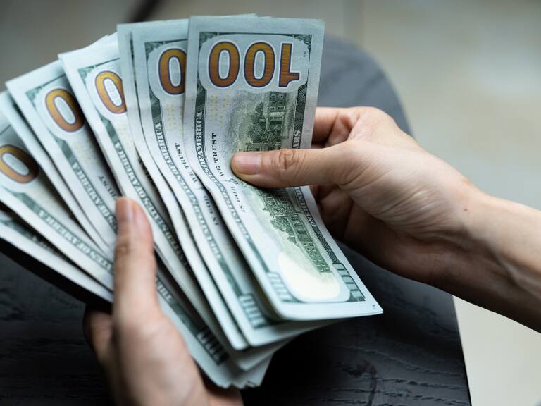 Dólar en Chile: divisa cierra a la baja en la frontera de los $790