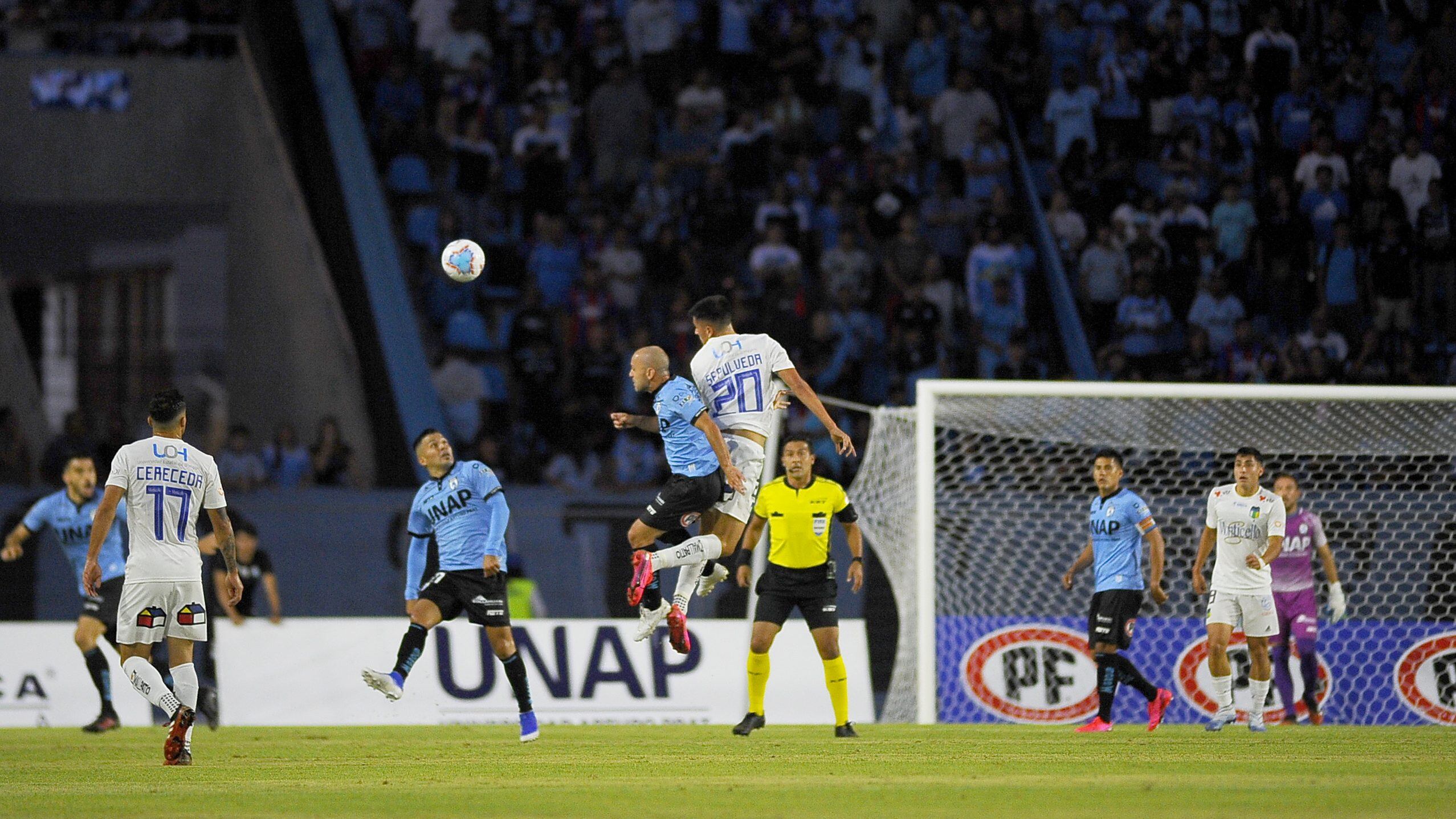07 de Marzo de 2020/IQUIQUEdurante el partido valido por la séptima fecha del Campeonato Nacional AFP PlanVital 2020, entre Deportes Iquique y O´Higgins, disputado en el Estadio Tierra de Campeones de Iquique
FOTO: CRISTIAN VIVERO BOORNES/AGENCIAUNO