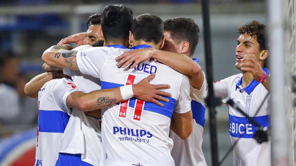 Con dos dudas: esta sería la formación de la UC para el Clásico Universitario