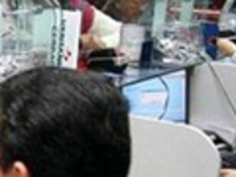 INE: Remuneraciones subieron 0,6% durante marzo