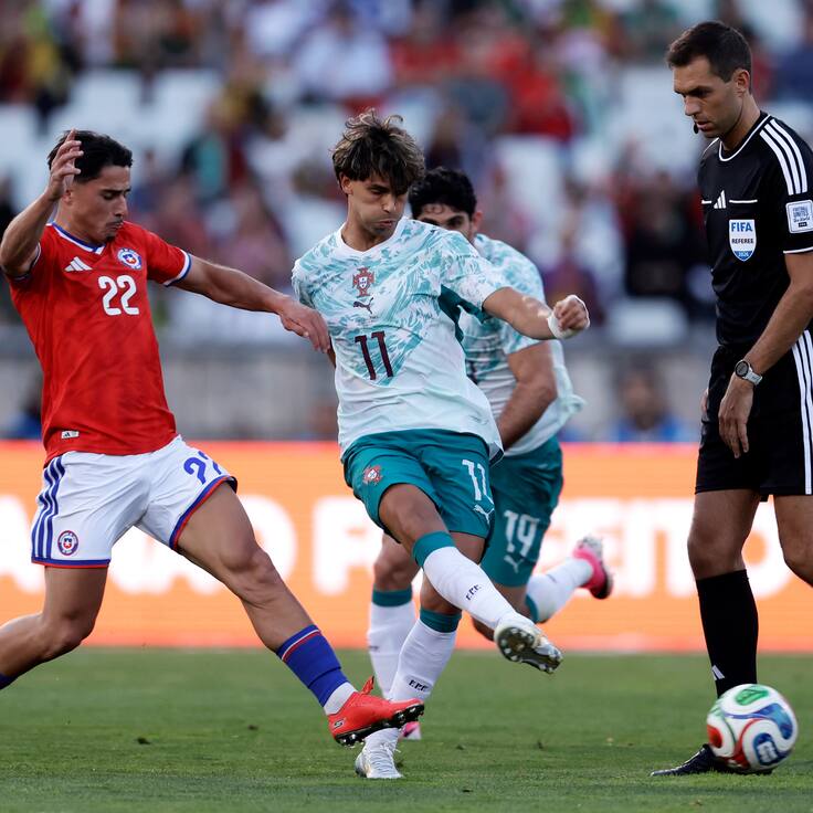 “Enfadado conmigo, pero contento por el debut”: la emoción de Nils Reichmuth tras su primer partido por Chile