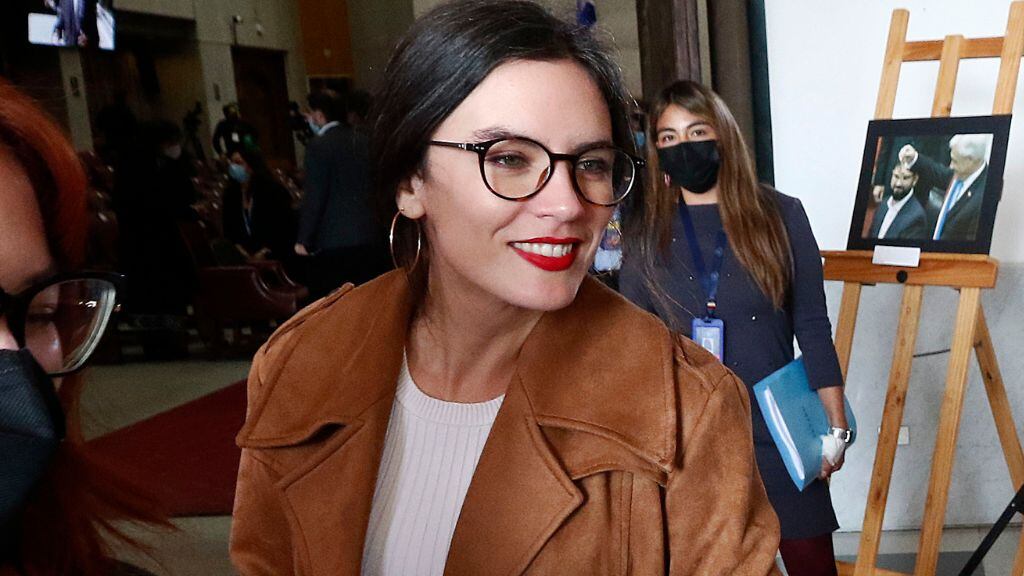 Camila Vallejo, 1024x576 jpg ok