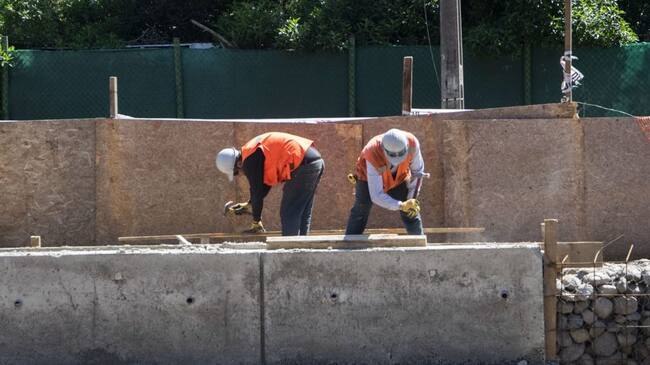 01 DE OCTUBRE DE 2020 / VIÑA DEL MARObras en proceso, durante una inspección por parte de las autoridades a las obras del proyecto vial que esta construyendo 2 nuevos puentes en la localidad de Reñaca.
FOTO: MIGUEL MOYA / AGENCIAUNO