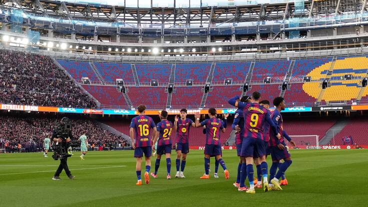 Fiesta total: Barcelona goleó al Athletic Club en su regreso al Camp Nou y sigue peleando la punta en LaLiga