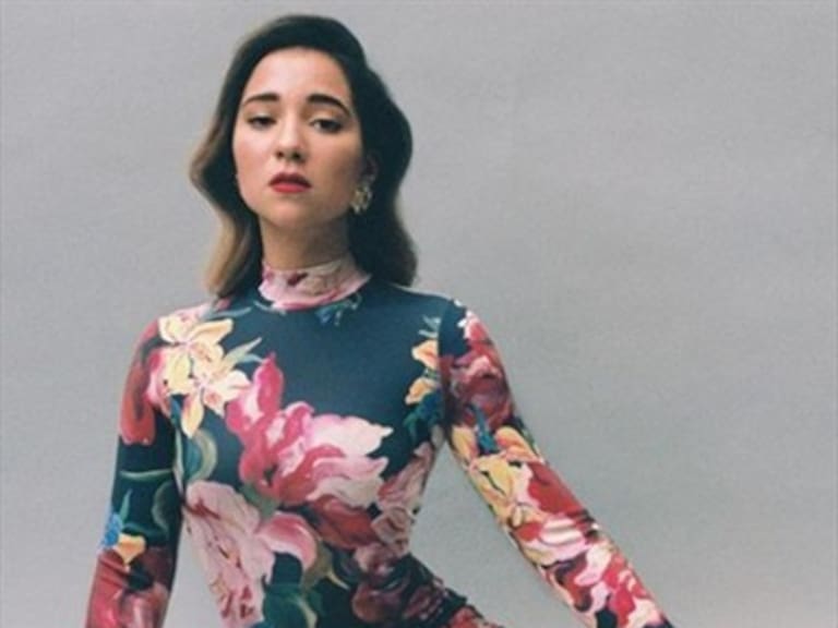 Princesa Alba lanzó la versión acústica de «Convéncete» y se llenó de halagos