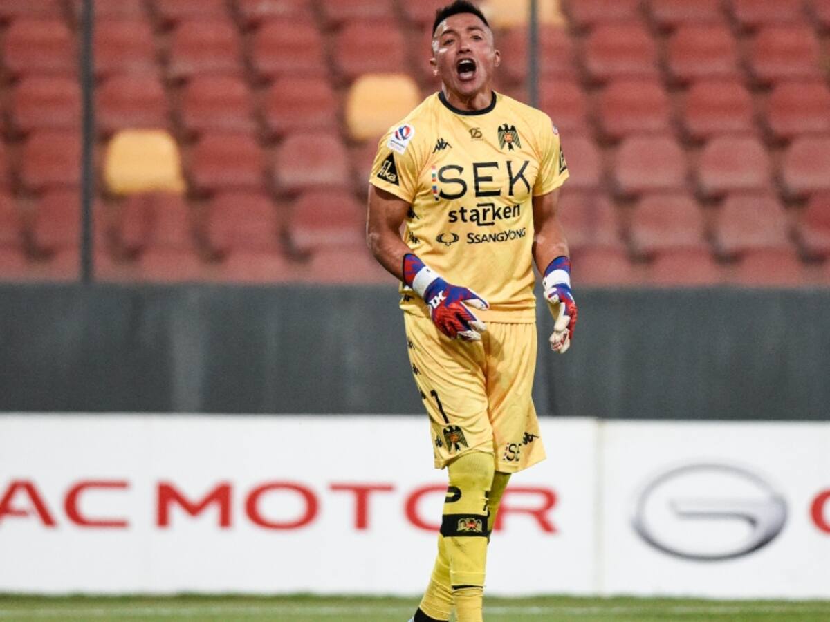 Miguel Pinto y su gran noche ante la U: «No existe rencor, pero en la cancha se acaba el cariño y es todo a muerte»