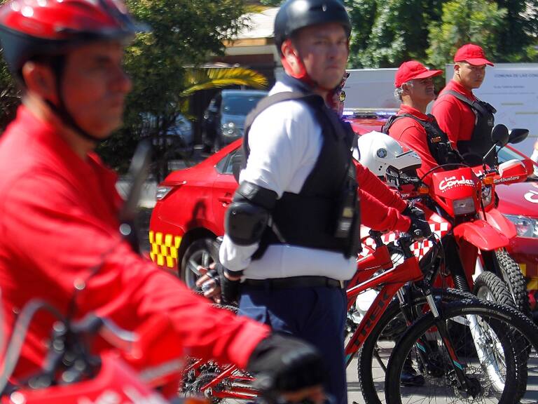 Encuesta Amuch revela amplio respaldo a que guardias municipales posean elementos de protección como lumas, cascos, esposas y gas pimienta