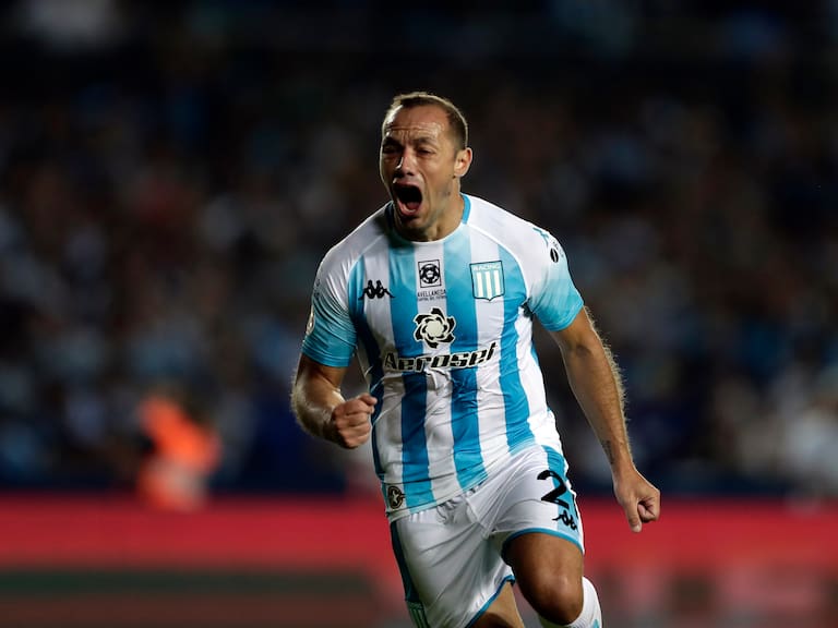 Diego Latorre: «Me parece una picardía que Marcelo Díaz no esté en la selección»