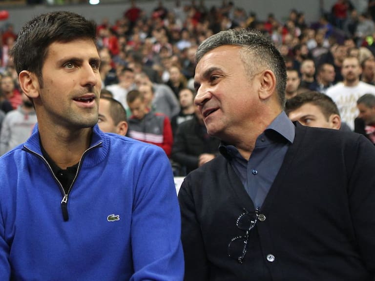 Padre de Novak Djokovic culpó a otro tenista por los casos de Covid registrado en torneo organizado por su hijo