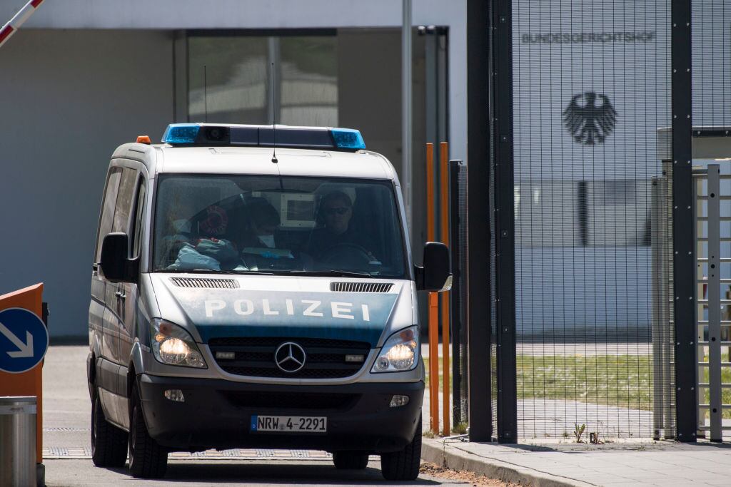 Policía traslada a acusado de un ataque terrorista en Alemania