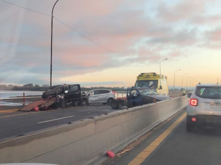 Fatal accidente de tránsito en puente que conecta San Pedro de la Paz con Concepción deja un muerto