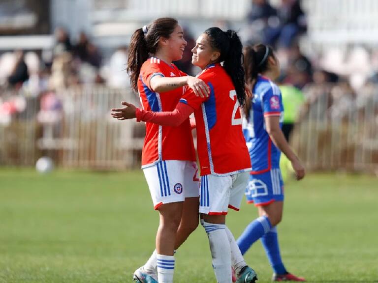La Roja femenina goleó a Universidad de Chile en amistoso disputado en Quilín