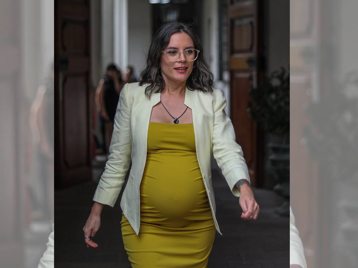 “Falta poquito”: ministra Vallejo comparte emotiva fotografía en la recta final de su embarazo