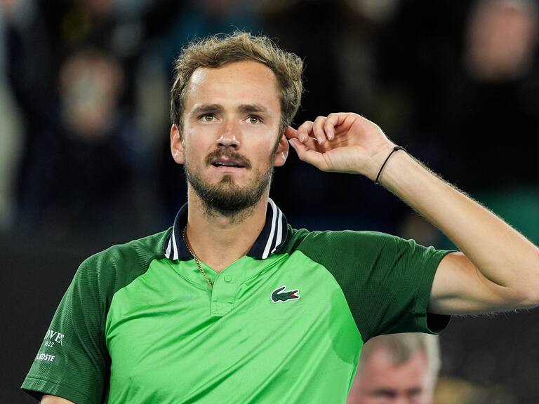 Daniil Medvedev concreta una gran remontada ante Zverev para clasificar a la final del Australian Open