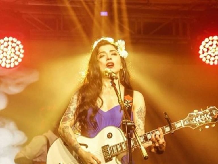 Mon Laferte participa en tributo a Marco Antonio Solis con «Invéntame»
