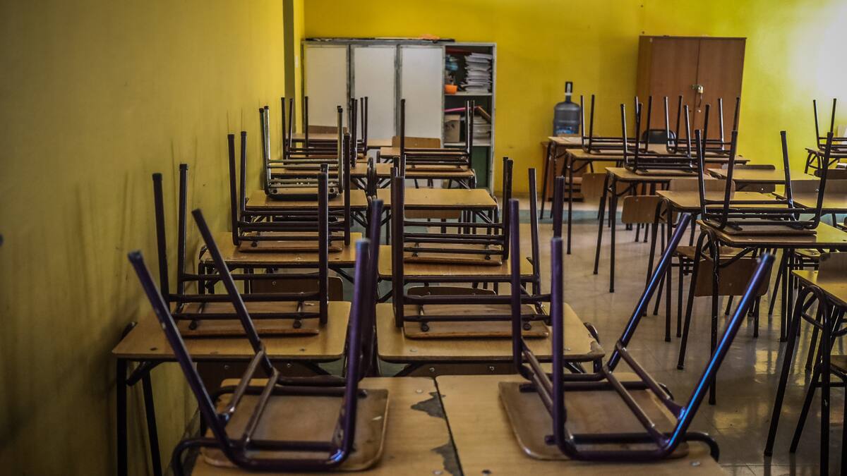 Uno buscaba suspender clases: identifican a dos escolares de 13 y 15 años por amenazas a colegios en Arica