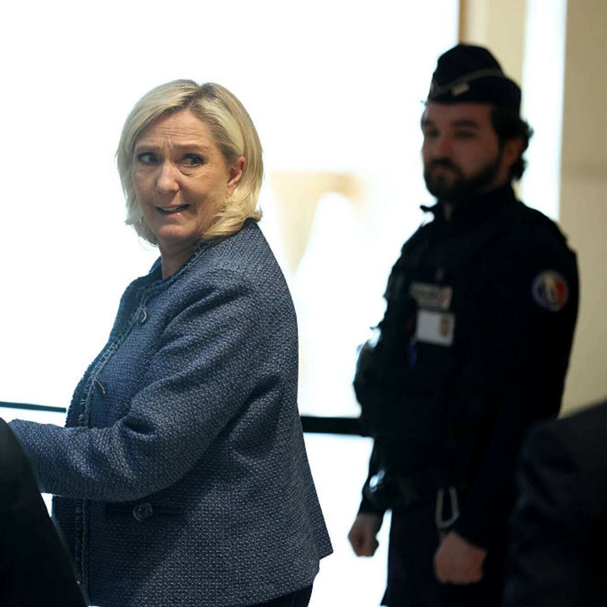 Justicia en Francia inhabilita políticamente a Marine Le Pen y deberá cumplir 4 años de cárcel por malversación de fondos