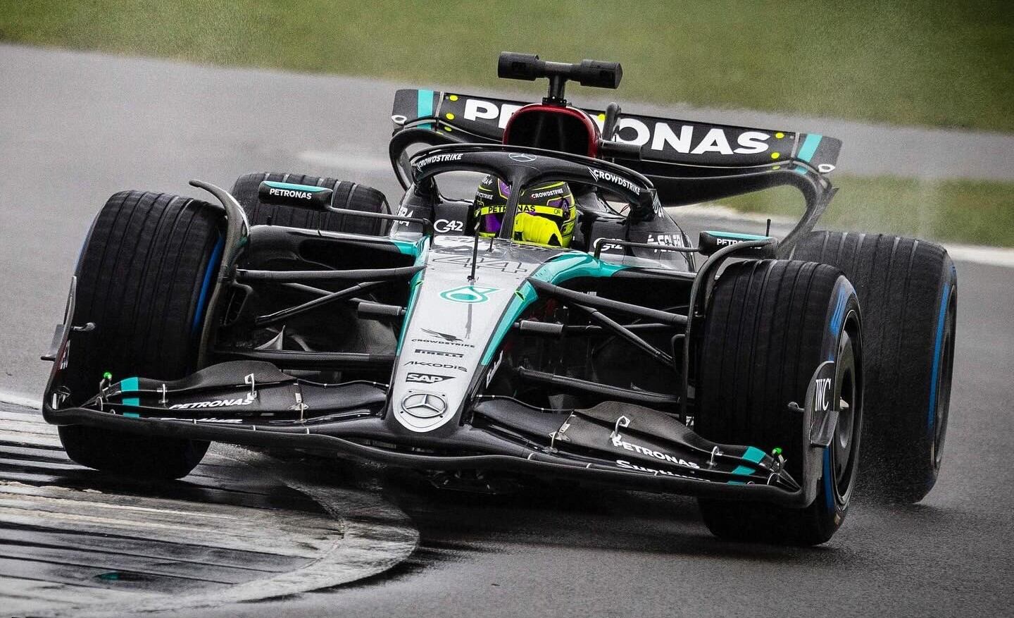 Así luce el W15 de Mercedes para la temporada 2024