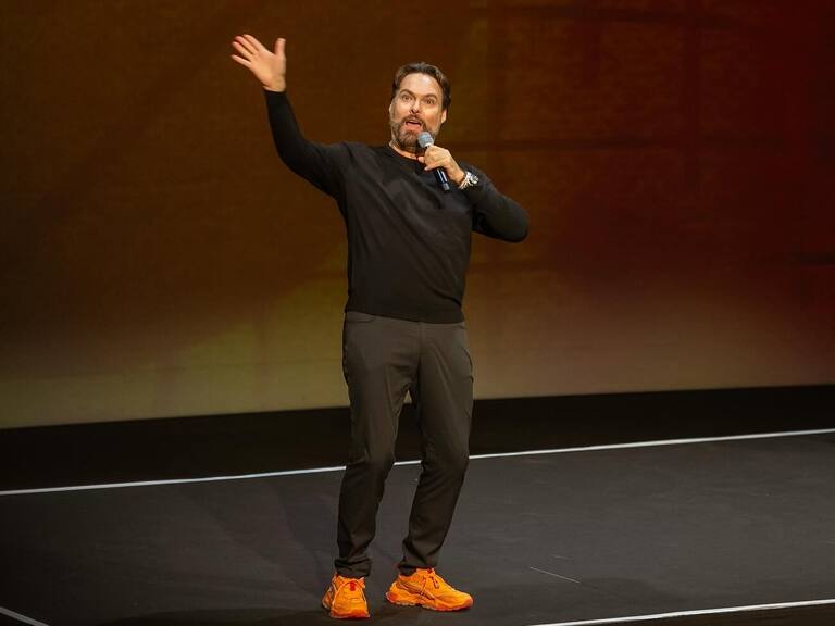 “Acá hay para todos los gustos”: Humorista que triunfó en el Festival de Viña respalda a George Harris ante feroces críticas