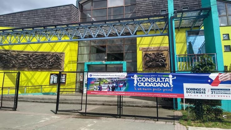 Alerta en colegio de Puerto Montt: dos sujetos ingresaron al recinto con machete y pistola a fogueo