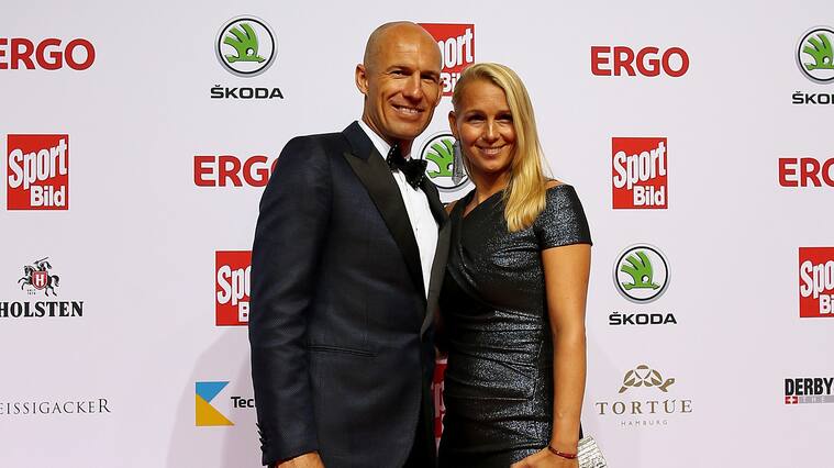 HAMBURG, GERMANY - AUGUST 19: (L-R) Arjen Robben and his wife Bernadien Eillert attend the Sport Bild Award 2019 at the Fischauktionshalle on August 19, 2019 in Hamburg, Germany. (Photo by Cathrin Mueller/Bongarts/Getty Images)