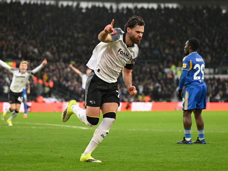 Revelan el millonario sueldo de Ben Brereton en Inglaterra: de los más altos de su equipo