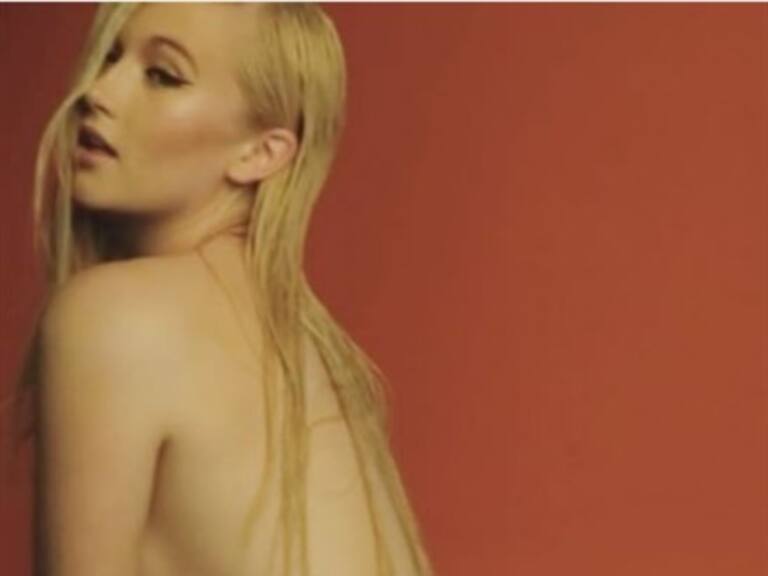 Vesta Lugg adelanta desnudo para revista Cosas