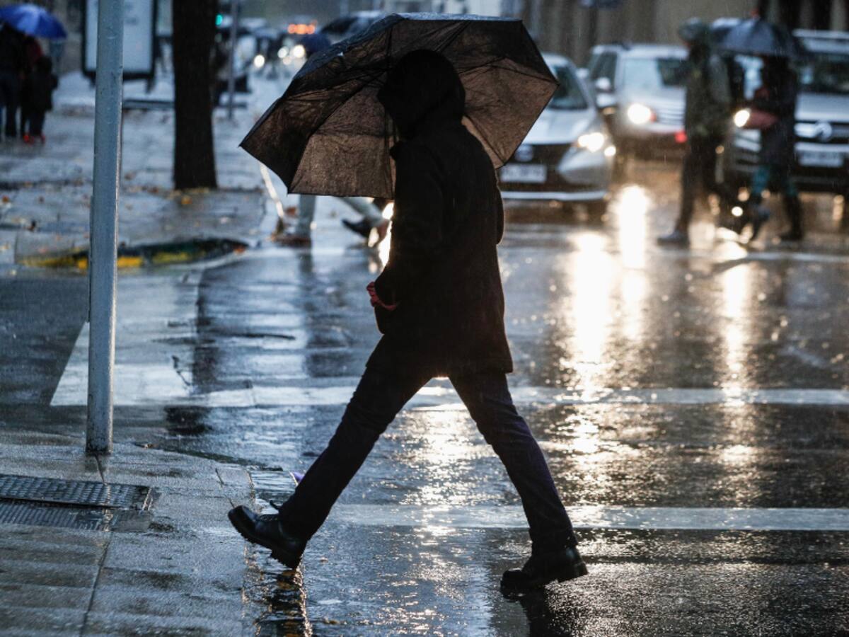 Declaran Alerta Temprana Preventiva para 10 comunas de la región Metropolitana por lluvias y riesgo de aluviones