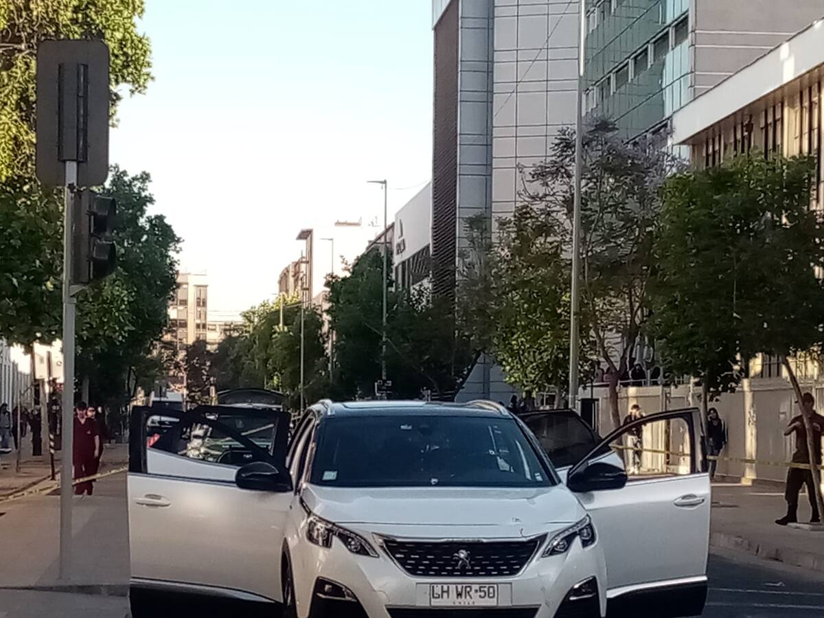 Recibió tres disparos: esto es lo que se sabe del suboficial mayor (r) del Ejército baleado en el centro de Santiago en intento de encerrona