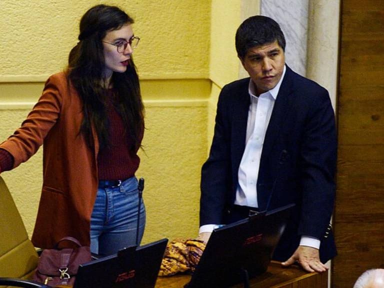 ¿El Presidente tenía todos los antecedentes para indultar?: Ministra Vallejo asegura que el proceso le correspondía por «delegación presidencial» a Justicia