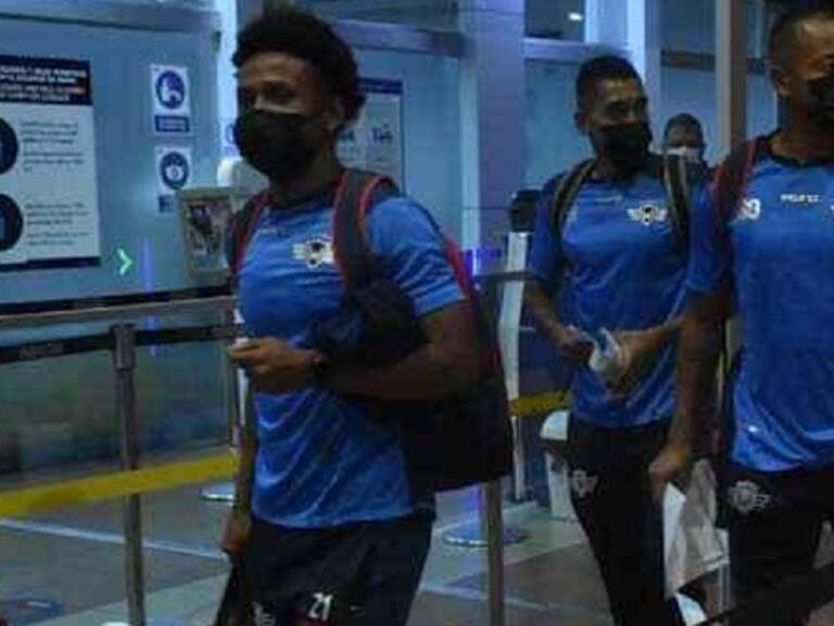 Plantel de Jorge Wilstermann abandonó el aeropuerto tras no poder viajar a Chile para duelo ante Everton
