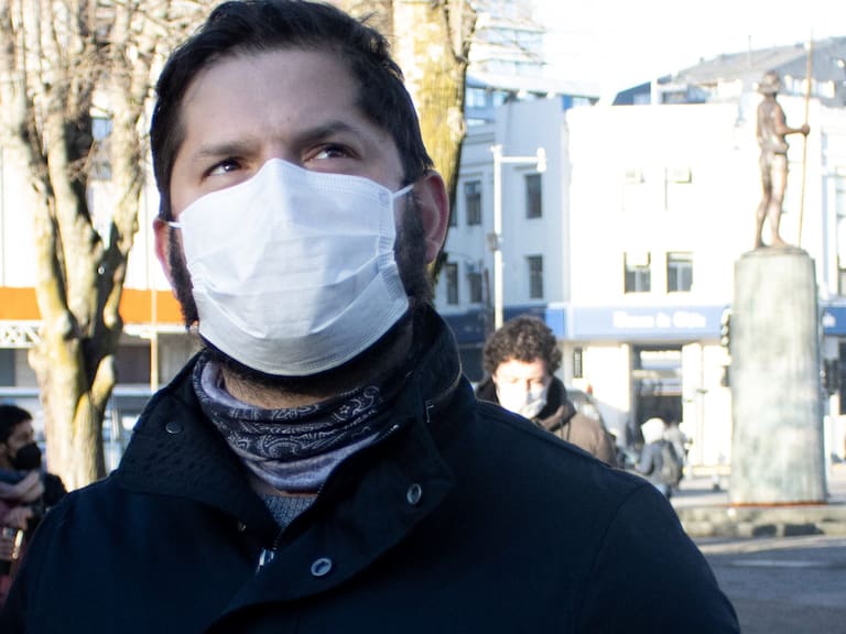 Boric respondió dichos de Sichel: «No tengo el honor de ser padre, pero sí la tranquilidad de no tener padrinos»