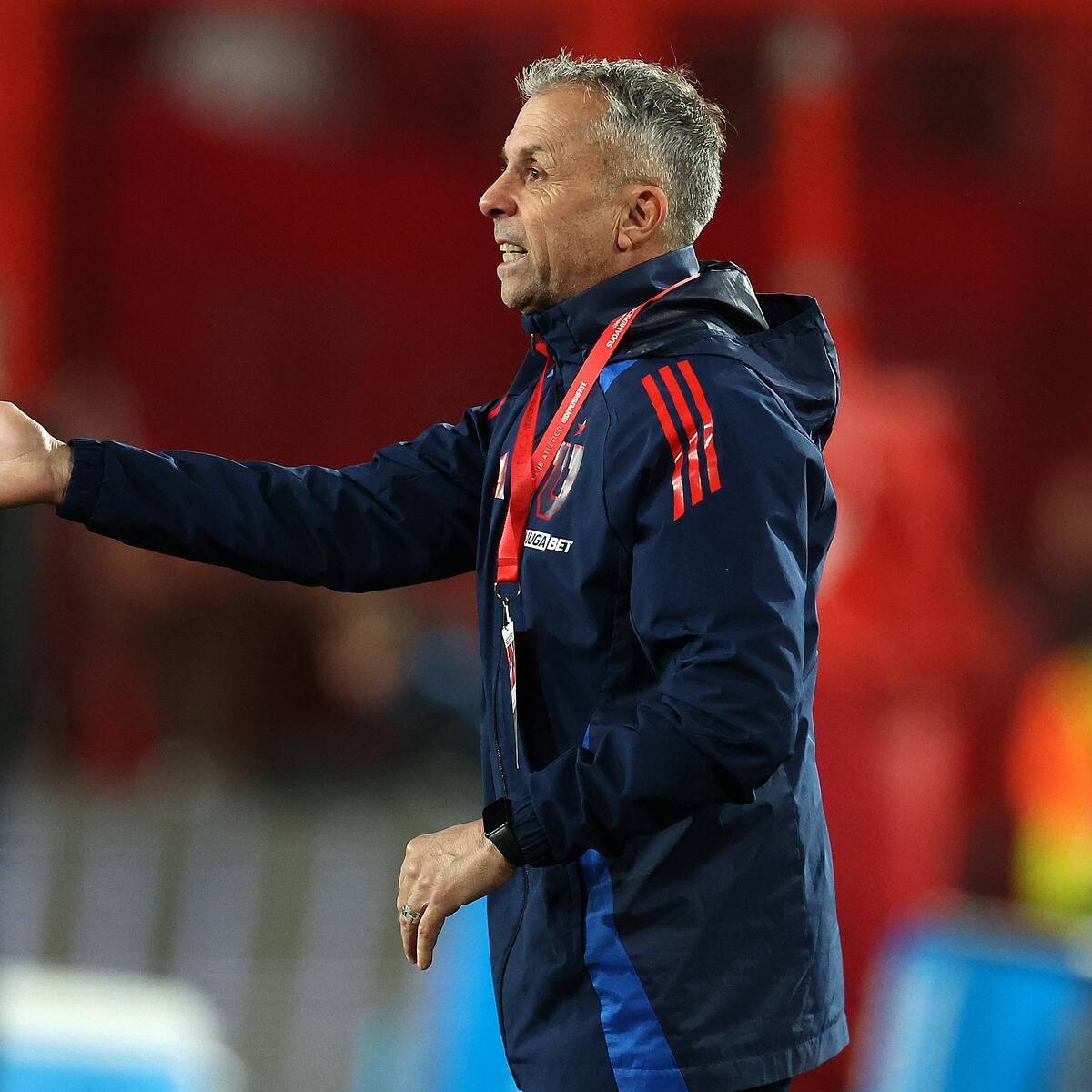 Los tres sondeos que tiene Gustavo Álvarez para dejar la U de Chile
