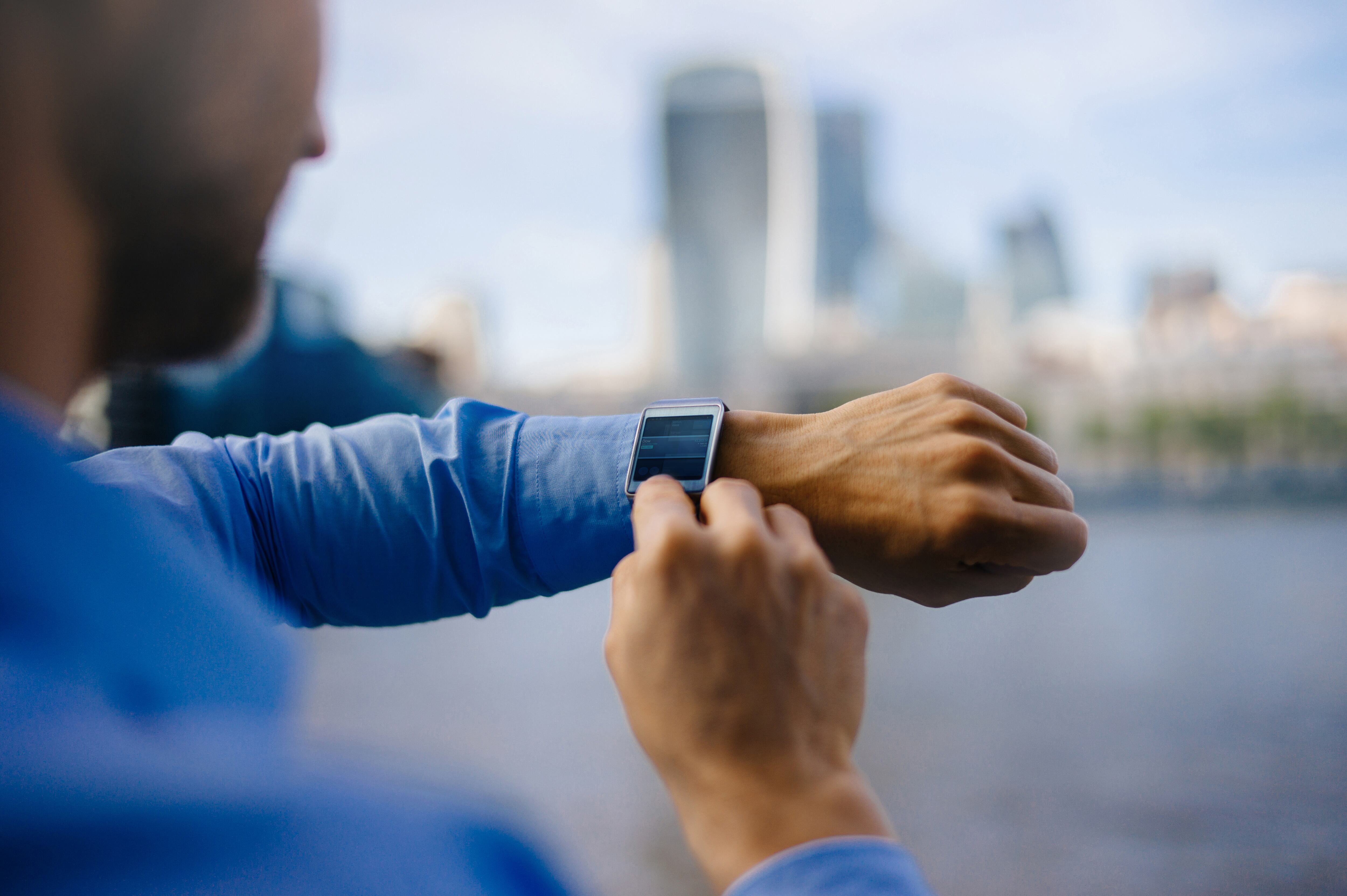 Qué dice la evidencia científica sobre usar relojes inteligentes para medir la presión arterial
