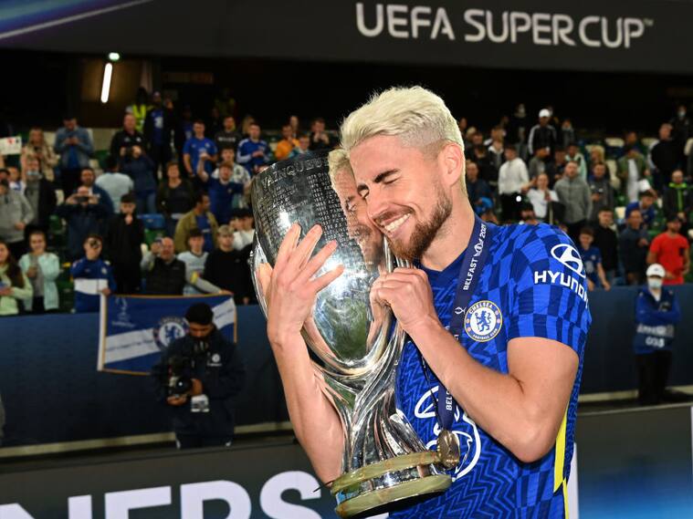 Jorginho, el multicampeón en el verano del fútbol europeo