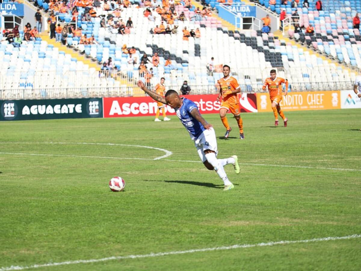 “Me hicieron firmar un contrato falso”: futbolista chileno confiesa que fue estafado con supuesta oferta del extranjero