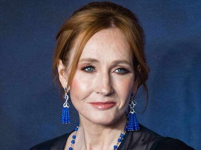 Comunidades de fanáticos de Harry Potter publican carta abierta en contra de J.K. Rowling por sus dichos transfóbicos