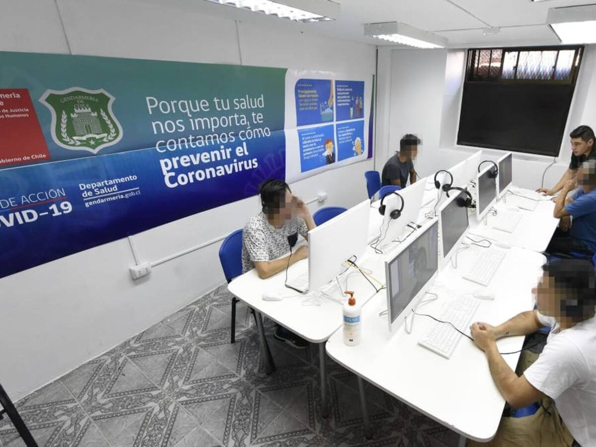 Gendarmería implementó video-visitas para que reos puedan comunicarse con familiares